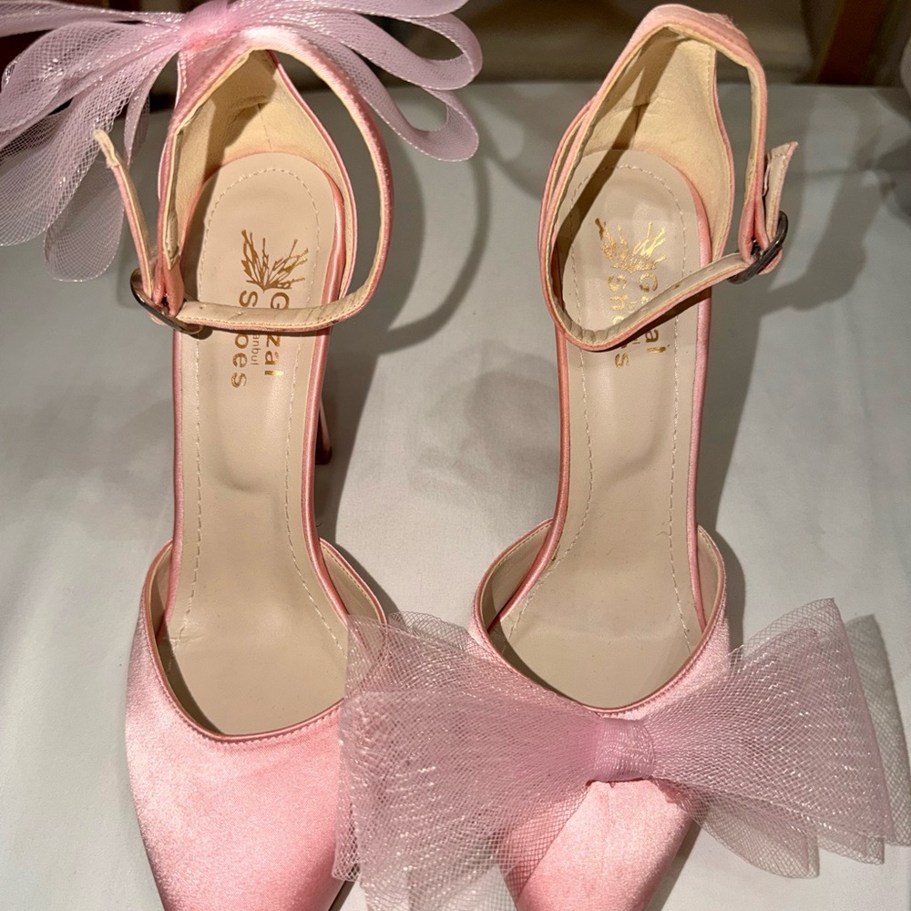 Elegant Pink Satin Heels with Bow by